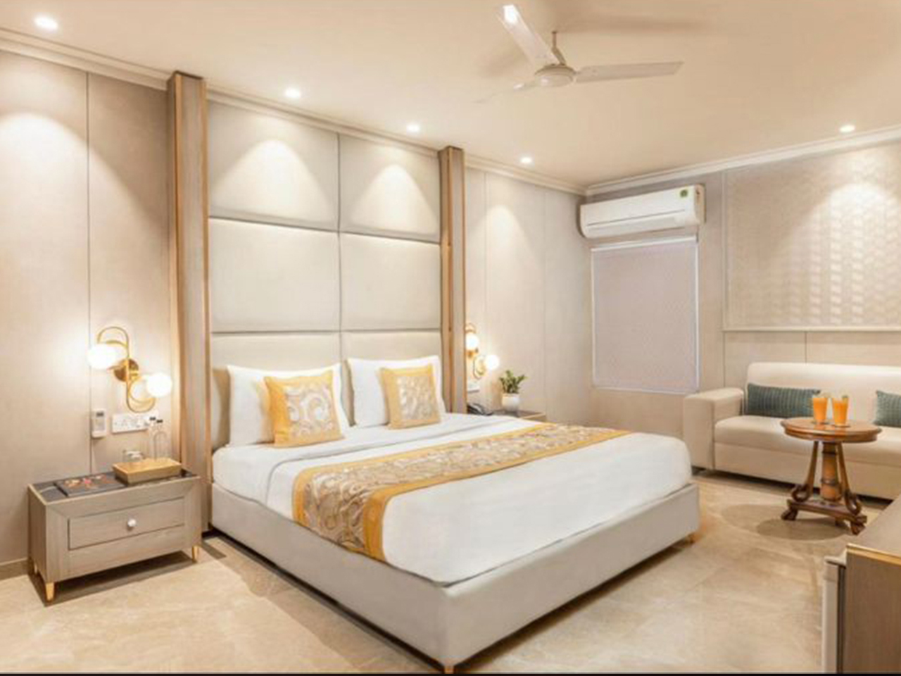 4-5  hours Stay Family Room 