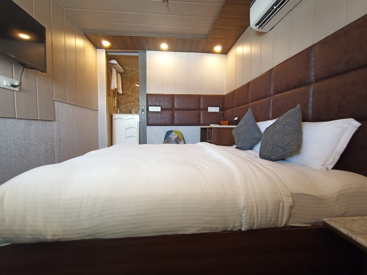18 Hours Stay Double Occupancy  